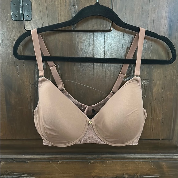 Natori Other - Elegant Tan Women's Bra